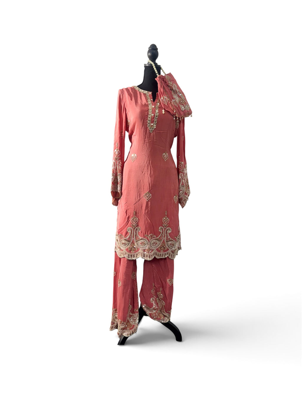 Mehrunisa – Rose Embroidered Farshi Salwar Set