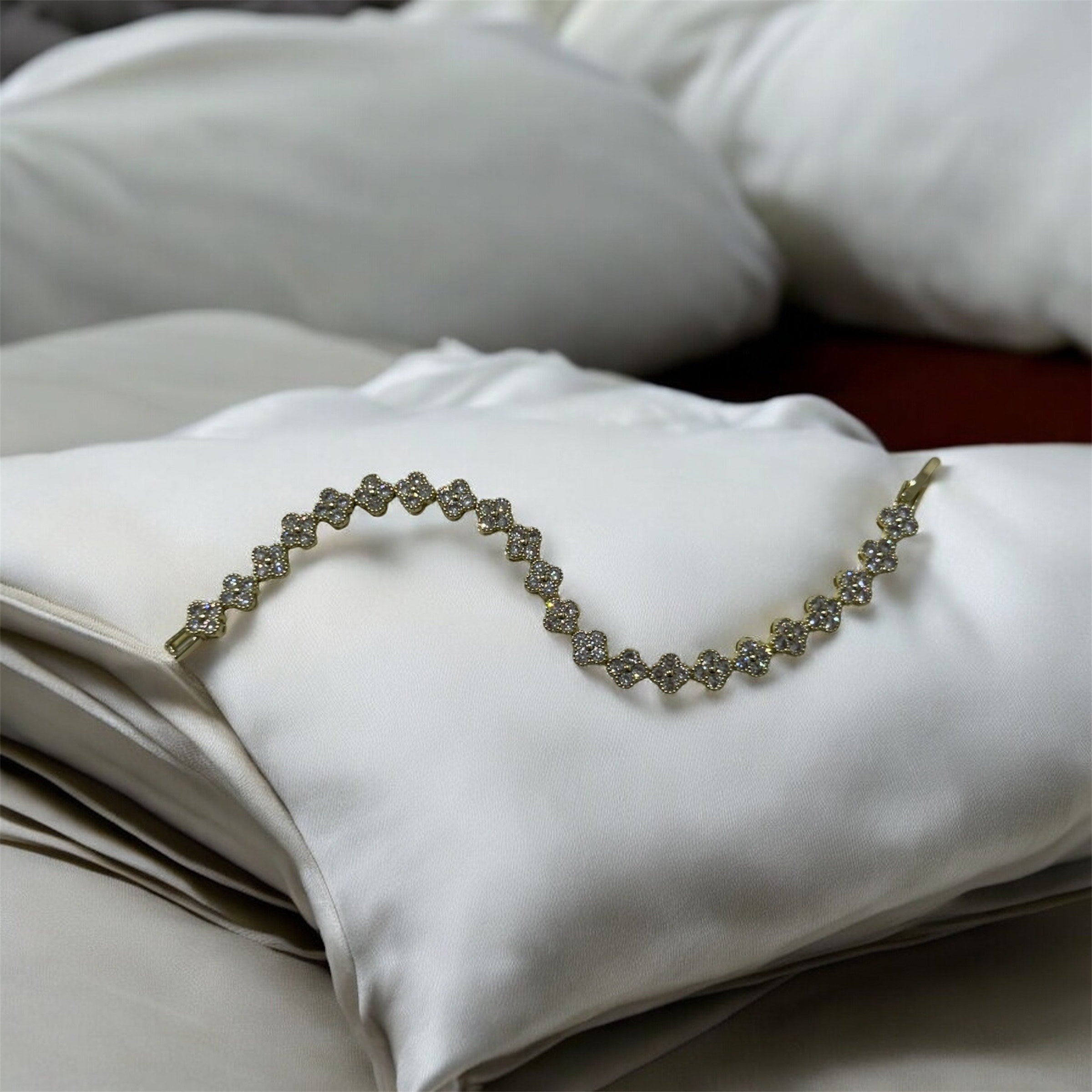 gold floral bracelet minimalist luxury jewelry