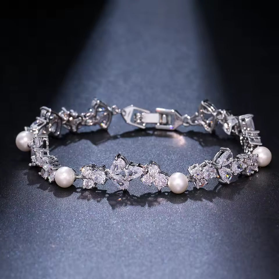 Crystal Pearl Elegance Bracelet
